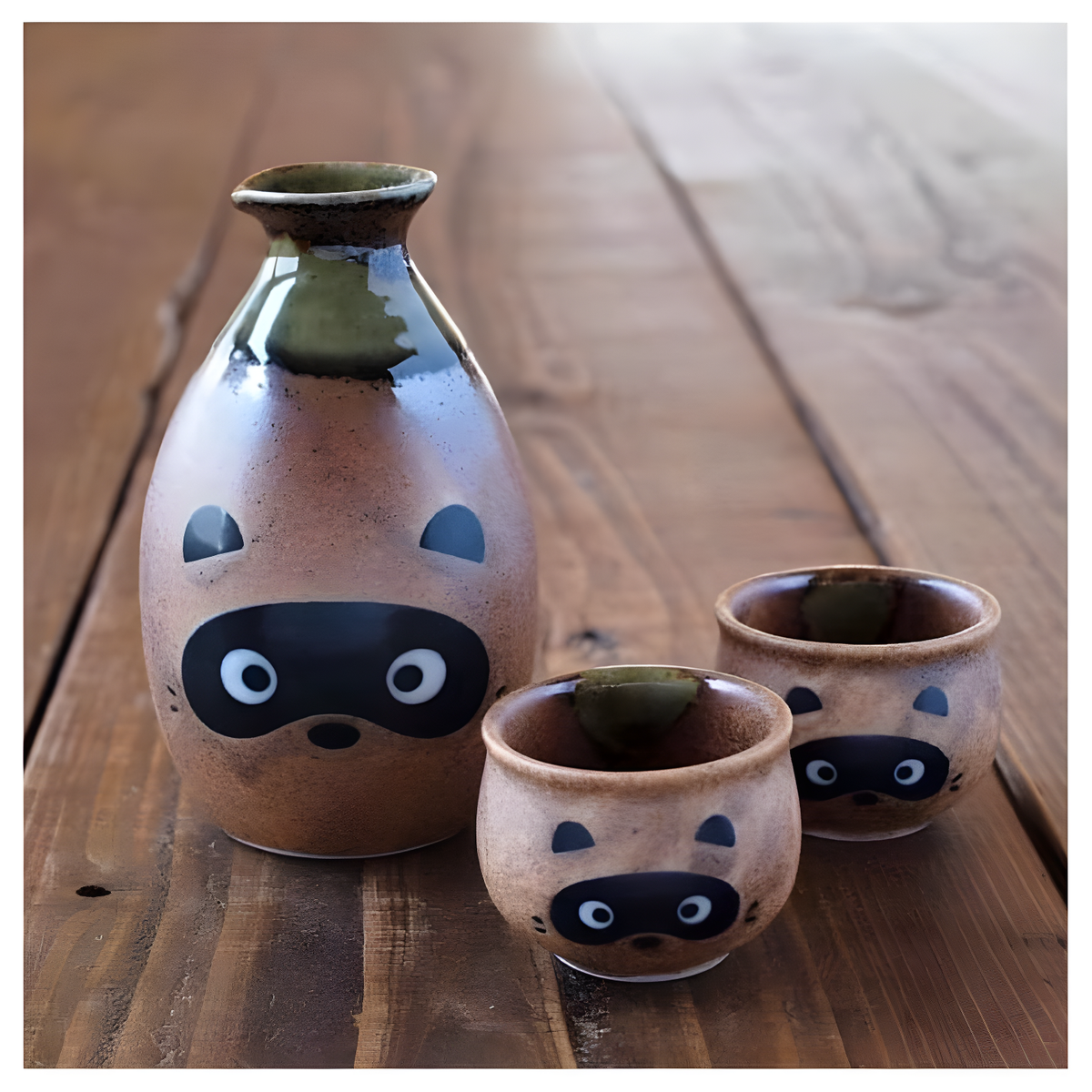Sake Set - Raccoon Bottle + 2 cup (Japan Edition)