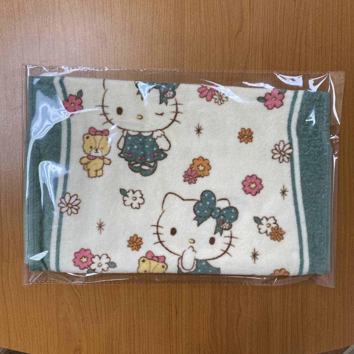 Bath Towel - Sanrio (Japan Edition)